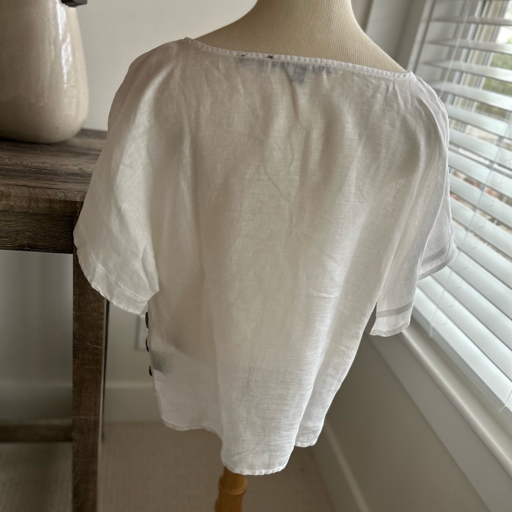 Harve Benard Linen Top - Picture 2 of 5